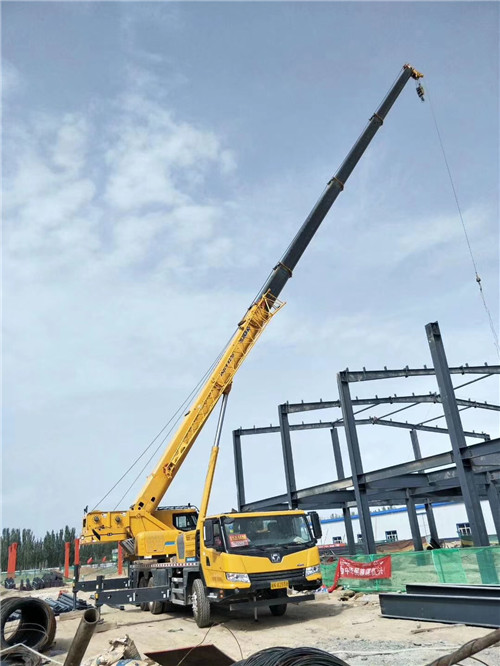 汉寿县超高层建筑钢结构吊装案例